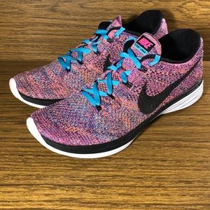 Nike Women’s Flynit Lunar 3